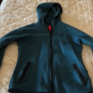 Nike woman’s zip up running sweater shirt